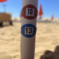 Lignano Spiaggia - U'18 Reihe10, Schirm 13