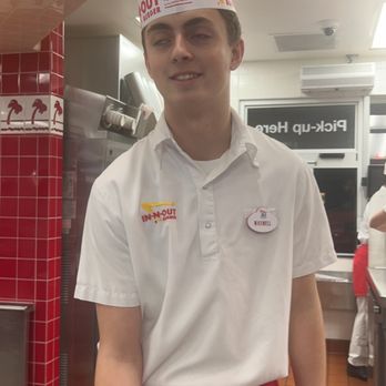 In-N-Out Burger - Amazing worker! - Burgers Near Me - Lincoln, California In-N-Out Burger - Amazing worker! - Burgers Near Me - Lincoln, California