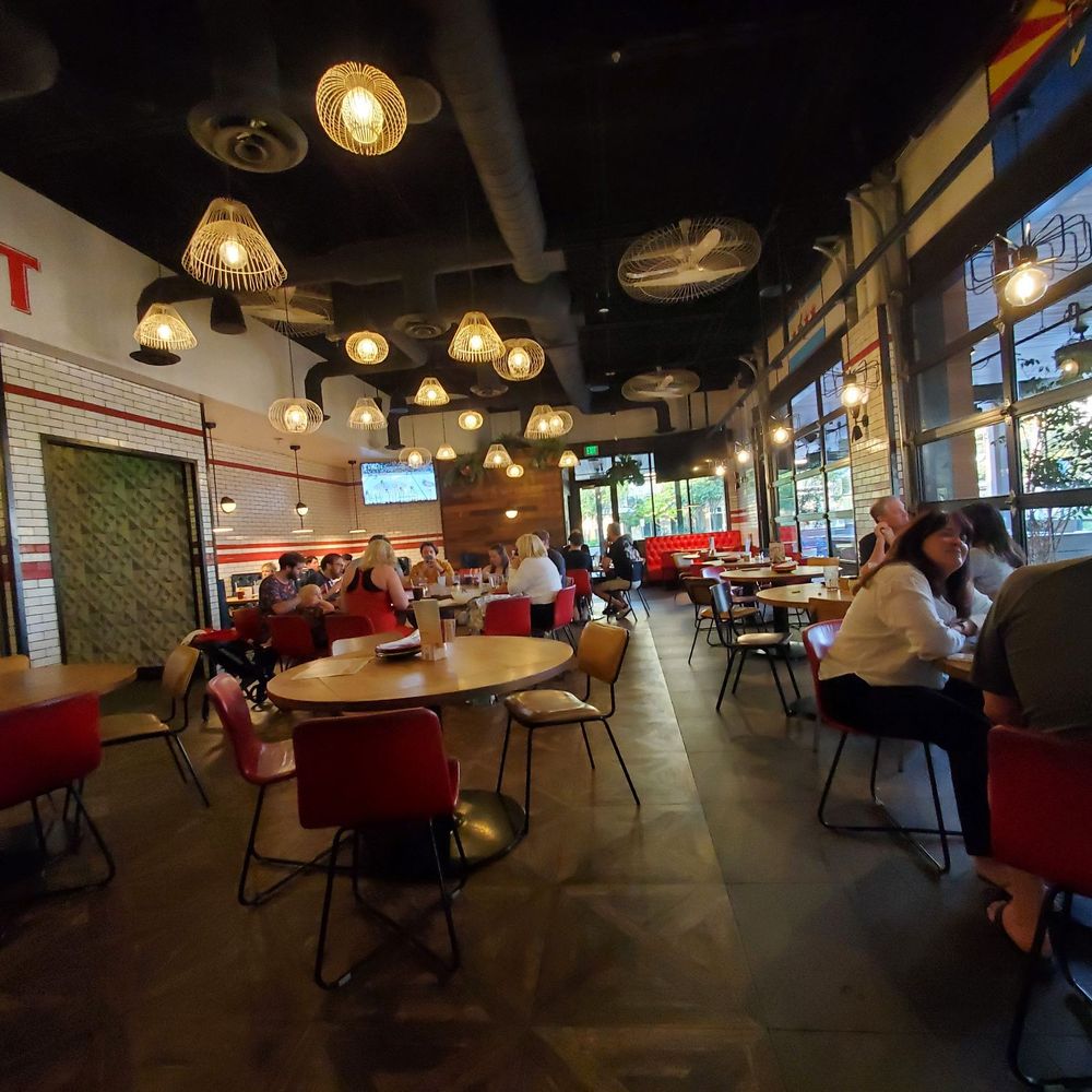 Lou Malnati's Pizzeria - Indoor seating - Pizza Near Me - Scottsdale, Arizona Lou Malnati's Pizzeria - Indoor seating - Pizza Near Me - Scottsdale, Arizona