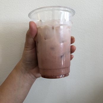 Re Coffee - Strawberry latte with almond milk - Desserts Near Me - Northridge, California Re Coffee - Strawberry latte with almond milk - Desserts Near Me - Northridge, California