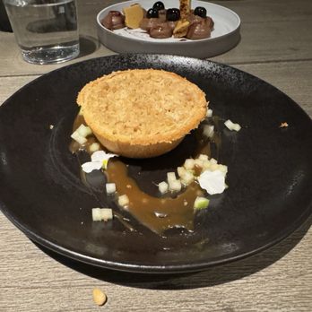 Broma - Apple pie - New American Near Me - Mountain View, California