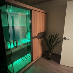 Kairos Float & Wellness Studio - Infrared and RED Light sauna in Contrast Room.