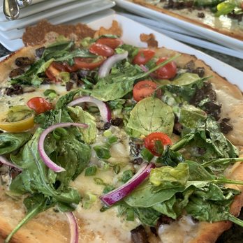 Topgolf - Farmhouse flatbread with Cauliflower crust - Golf Near Me - Columbus, Ohio