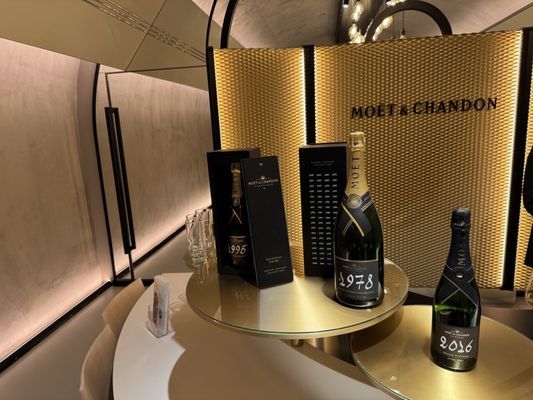 Moët et Chandon by null