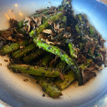 Oscar's Brewing Company - Asparagus and mushrooms - Breweries Near Me - Temecula, California Oscar's Brewing Company - Asparagus and mushrooms - Breweries Near Me - Temecula, California