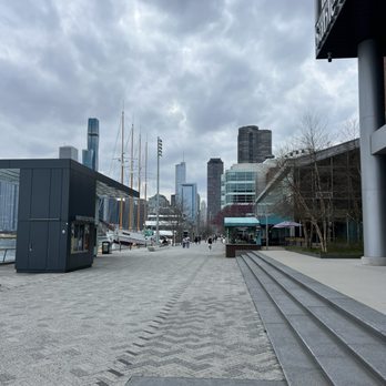 Navy Pier - Landmarks & Historical Buildings Near Me - Chicago, Illinois