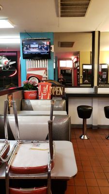 MIKIE’S - 105 Photos & 233 Reviews - 4532 Evergreen Way, Everett, WA ...