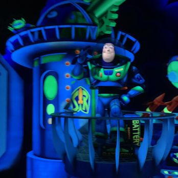 Buzz Lightyear’s Space Ranger Spin - Buzz Lightyear needs your help! - Amusement Parks Near Me - Orlando, Florida
