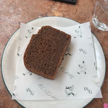 Highly Likely - Spice cake - vegan - Breakfast & Brunch Near Me - Los Angeles, California