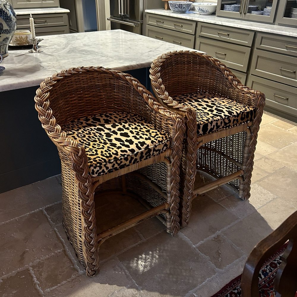 Morales Upholstery Shop - Custom seat cushions - Furniture Reupholstery Near Me - Fair Oaks Ranch, Texas Morales Upholstery Shop - Custom seat cushions - Furniture Reupholstery Near Me - Fair Oaks Ranch, Texas