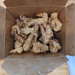 Wing & Burger 福翅堡 - Salty squid legs (to go container)