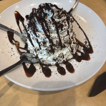Drago's Seafood Restaurant - Brownie dessert - Seafood Near Me - New Orleans, Louisiana