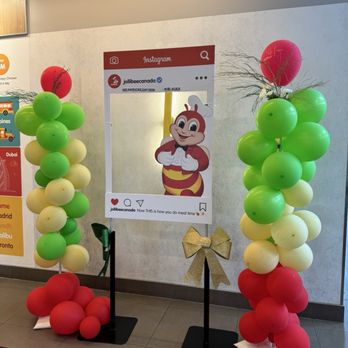 Jollibee - Chicken Shop Near Me - Ajax, Ontario