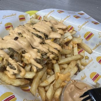 Smashed Burbank - VEGAN SMASHED FRIES - Burgers Near Me - Burbank, California