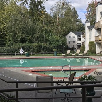 Carriage House - Pool - Apartments Near Me - University Place, Washington Carriage House - Pool - Apartments Near Me - University Place, Washington