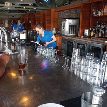 Captains Quarters Riverside Grille - Clean bar area - Seafood Near Me - Prospect, Kentucky