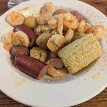 Roosters Barn - Low country boil - Sports Bars Near Me - Ellabell, Georgia Roosters Barn - Low country boil - Sports Bars Near Me - Ellabell, Georgia