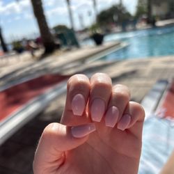 Venus Nail Lounge - Dip nails