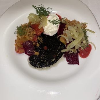 Erling Jensen The Restaurant - Burrata, Red Beets, Plums, Shaved Fennel, Black Garlic Vinaigrette - French Near Me - Memphis, Tennessee Erling Jensen The Restaurant - Burrata, Red Beets, Plums, Shaved Fennel, Black Garlic Vinaigrette - French Near Me - Memphis, Tennessee