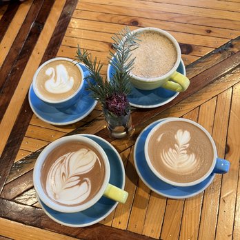 Breakaway Cafe - Cappuccino, Hot Chocolate, Chai Latte, Peppermint Mocha Latte - Cafes Near Me - Dover, New Hampshire
