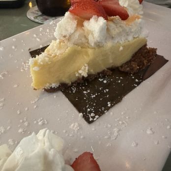 Kaya Island Eats - Key Lime Pie - Caribbean Near Me - Key West, Florida