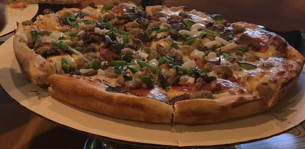 Middle Bass General Store Logo