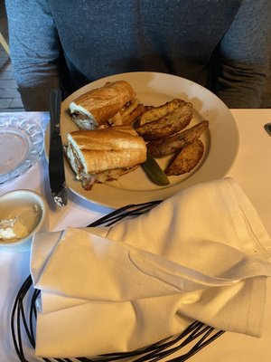 Anthony's Restaurant & Bistro by null