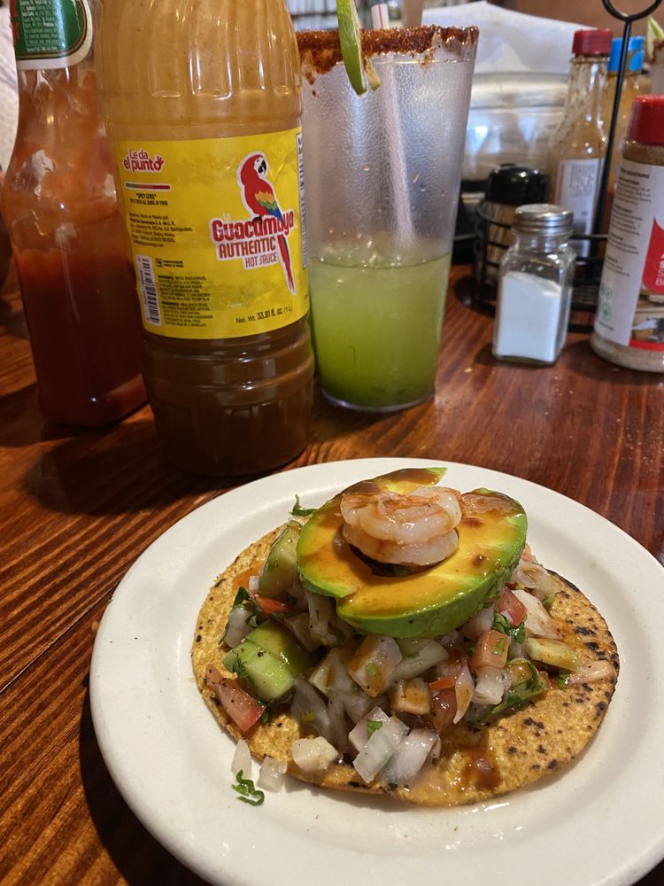 La Esquinita Market and Restaurant