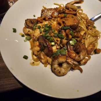 Yard House - Spicy jambalaya - New American Near Me - Austin, Texas Yard House - Spicy jambalaya - New American Near Me - Austin, Texas