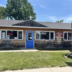 Shipwreck Cafe - Cute location in downtown Empire