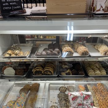 Cardullo's Gourmet Shoppe - Cookies - Specialty Food Near Me - Cambridge, Massachusetts