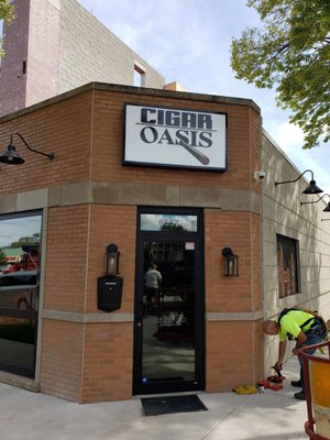 tobacco oasis roselle il Cigar & Tobacco, 27 W Irving Park Rd, Roselle, 60172, US Oasis, 7582 GA-85, Riverdale, GA