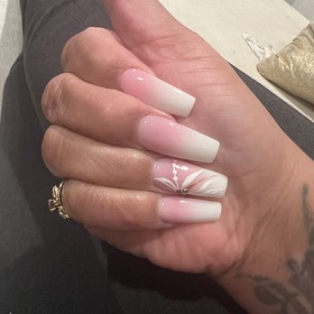 Dream Nails & Spa - Nail Salons Near Me - Vacaville, California