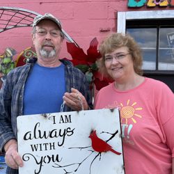 The Garden Spot - They loved this Cardinal Sign.