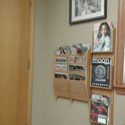 Sofranko Kenneth M DMD - As is normal in a waiting room : a magazine rack .