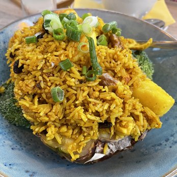 Kin Dee - Pineapple Fried Rice - Thai Near Me - Seattle, Washington