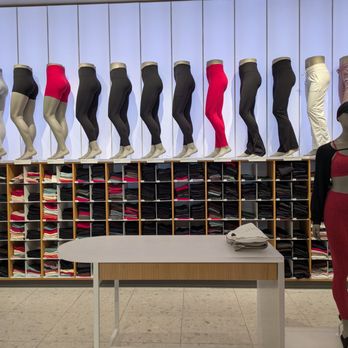 Lululemon - Sports Wear Near Me - Carlsbad, California