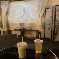 Mi Tea Lounge - Upstairs