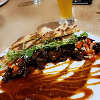 Level 5 Rooftop Restaurant - Carne asada elk - Cocktail Bars Near Me - Albuquerque, New Mexico