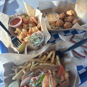 The Current Seafood Counter - Orlando - Fried shrimp, lobster roll (warm) with fries and hush puppies - Seafood Near Me - Orlando, Florida