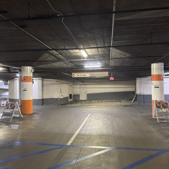 Pershing Square Garage - Interior parking - Parking Near Me - Los Angeles, California Pershing Square Garage - Interior parking - Parking Near Me - Los Angeles, California