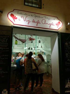 I Vizi degli Angeli - Laboratorio di Gelateria Artigianale by null
