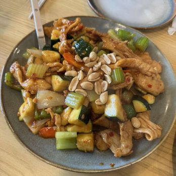 Hidden Dumpling House - Landpark - Kung Pao Chicken - Chinese Near Me - Sacramento, California Hidden Dumpling House - Landpark - Kung Pao Chicken - Chinese Near Me - Sacramento, California