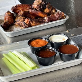 Warped Wing Brewpub & Smokery - Mason - Wings and a bunch of sauces... - Breweries Near Me - Mason, Ohio Warped Wing Brewpub & Smokery - Mason - Wings and a bunch of sauces... - Breweries Near Me - Mason, Ohio