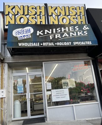 Knish Nosh by null