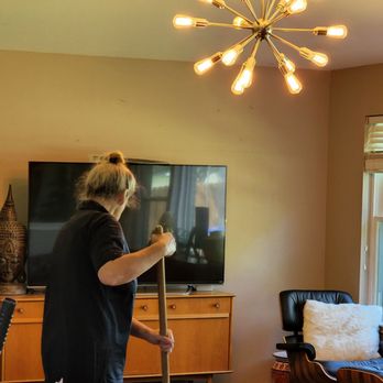 Heaven's Best Carpet Cleaning - During the process - Carpet Cleaning Near Me - Round Rock, Texas