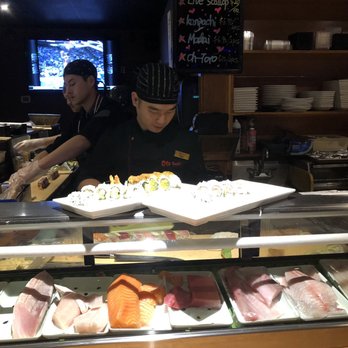 Oto Sushi - Excellent view of the hard at workshops making sushi - Japanese Near Me - Redmond, Washington