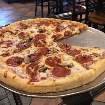 Italian Villa - Pepperoni Pizza - Italian Near Me - Allen, Texas Italian Villa - Pepperoni Pizza - Italian Near Me - Allen, Texas
