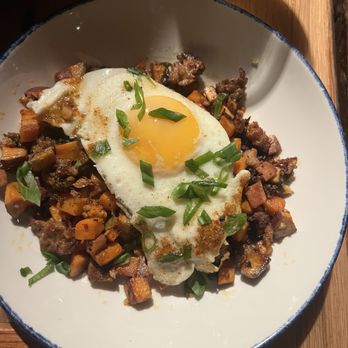 Sylvan Table - Sweet potato hash - New American Near Me - Sylvan Lake, Michigan Sylvan Table - Sweet potato hash - New American Near Me - Sylvan Lake, Michigan