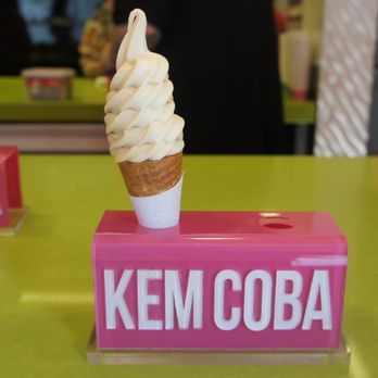 Kem CoBa - Dulce de leche and pear sorbet ($5.30) - Ice Cream & Frozen Yogurt Near Me - Montreal, Quebec Kem CoBa - Dulce de leche and pear sorbet ($5.30) - Ice Cream & Frozen Yogurt Near Me - Montreal, Quebec